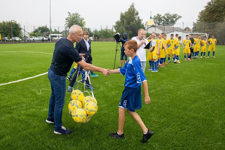 у придніпровському нікопольського району відкрили новий стадіон - зображення 7
